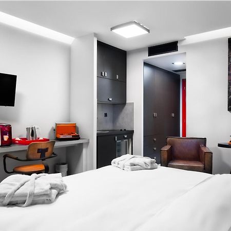 Hotel 360 Degrees Athen Zimmer foto