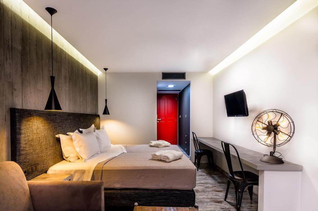 Hotel 360 Degrees Athen Zimmer foto