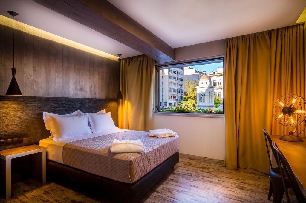 Hotel 360 Degrees Athen Zimmer foto